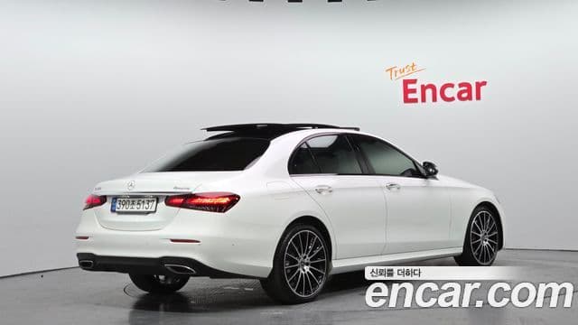 Mercedes-Benz E-класс W213 AMG Line, 2023 2