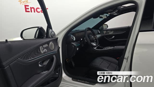 Mercedes-Benz E-класс W213 AMG Line, 2023 10