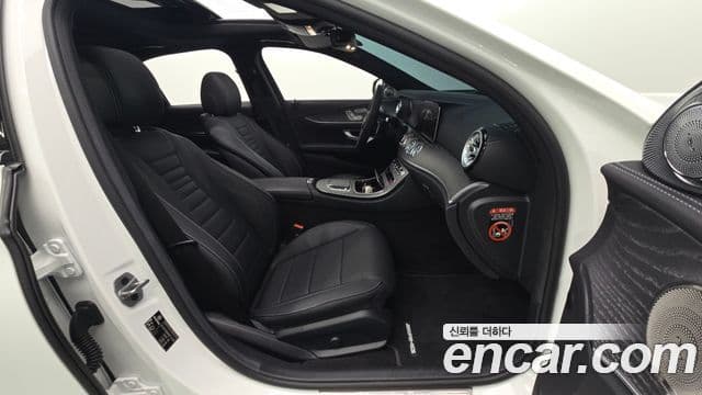 Mercedes-Benz E-класс W213 AMG Line, 2023 11