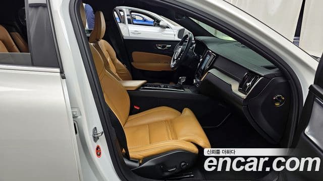Volvo S60 3세대 T5 Inscription, 2020 11