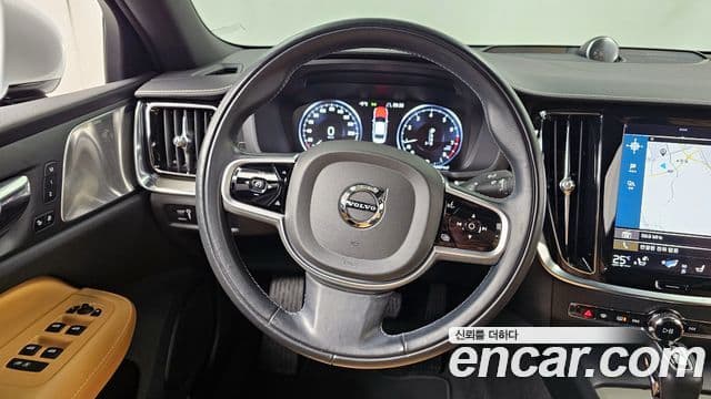 Volvo S60 3세대 T5 Inscription, 2020 13