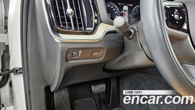 Volvo S60 3세대 T5 Inscription, 2020 16