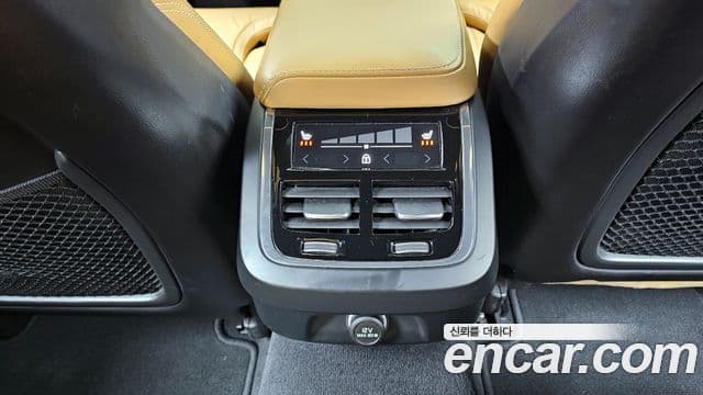 Volvo S60 3세대 T5 Inscription, 2020 18