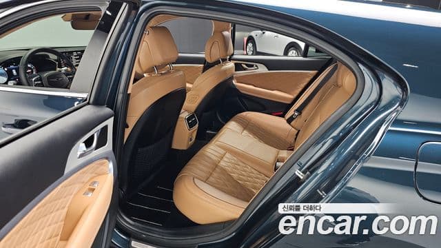 Genesis The / новый New G70 슈팅브레이크, 2024 11