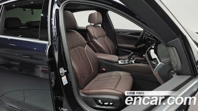 BMW 5시리즈 (G30) 530i M Sport, 2023 10