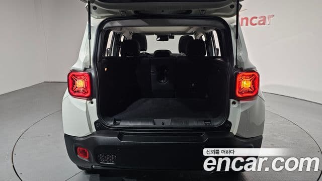 Jeep Renegade 2.4 Limited AWD, 2021 20