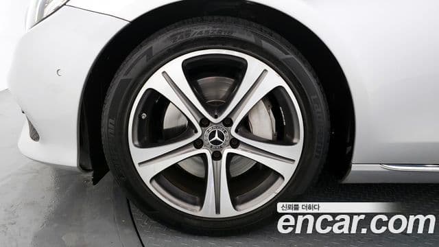 Mercedes-Benz E-класс W213 Avantgarde, 2019 все фото