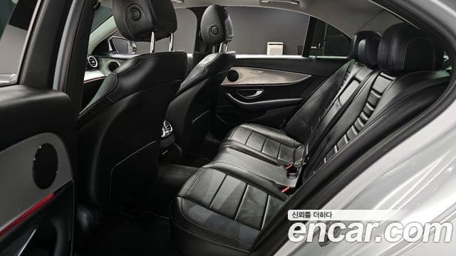 Mercedes-Benz E-класс W213 Avantgarde, 2019 12