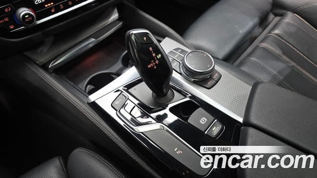 BMW 5시리즈 (G30) 520d M Sport, 2018 9