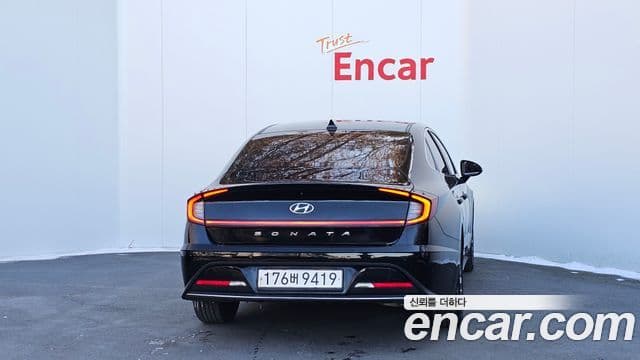 Hyundai Sonata гибрид (DN8) Family, 2021 4
