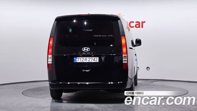 Hyundai Staria Modern, 2025 4