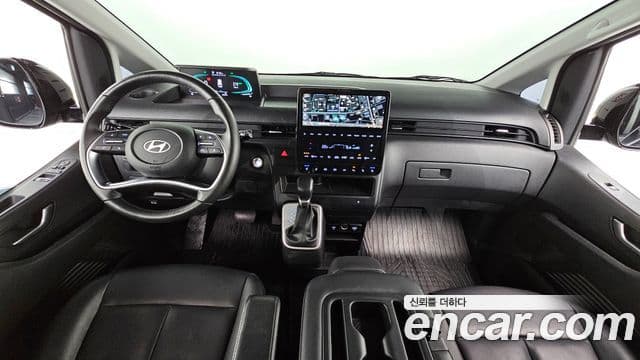 Hyundai Staria Modern, 2025 7
