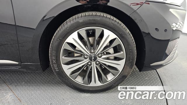 Kia K8 гибрид Noblesse, 2022 все фото