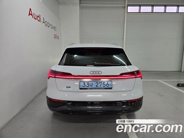 Audi Q8 e-Tron (GE), 2024 4