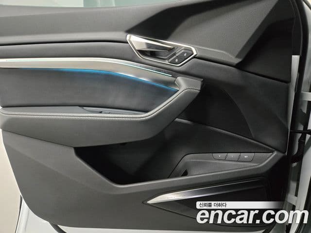 Audi Q8 e-Tron (GE), 2024 10