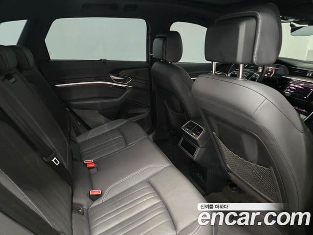 Audi Q8 e-Tron (GE), 2024 20