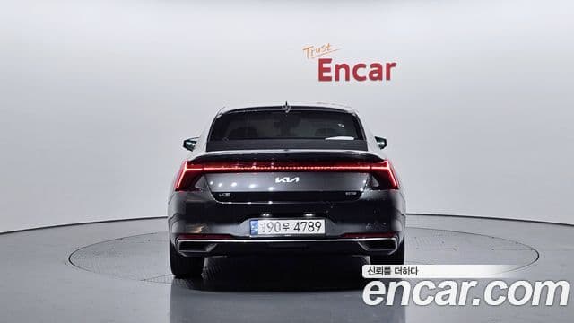 Kia K8 гибрид Signature, 2022 4