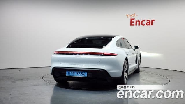 Porsche 타이칸 базовый, 2023 4