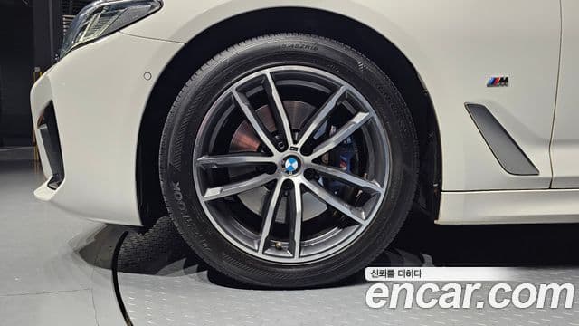 BMW 5시리즈 (G30) 523d M Sport, 2021 все фото