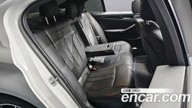 BMW 5시리즈 (G30) 523d M Sport, 2021 12