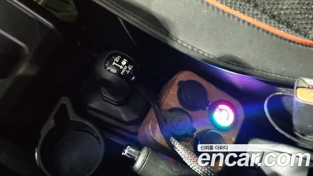 스즈키 짐니, 2021 15