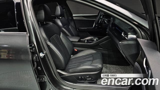 Kia K5 3세대 Signature, 2023 10