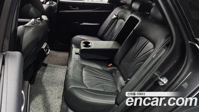 Kia K5 3세대 Signature, 2023 12