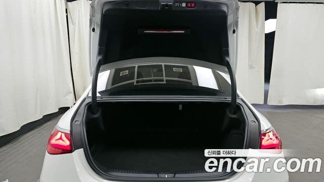 Mercedes-Benz E-класс W214 Avantgarde, 2024 20