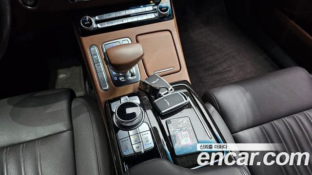 Genesis G90 Premium Luxury, 2019 9