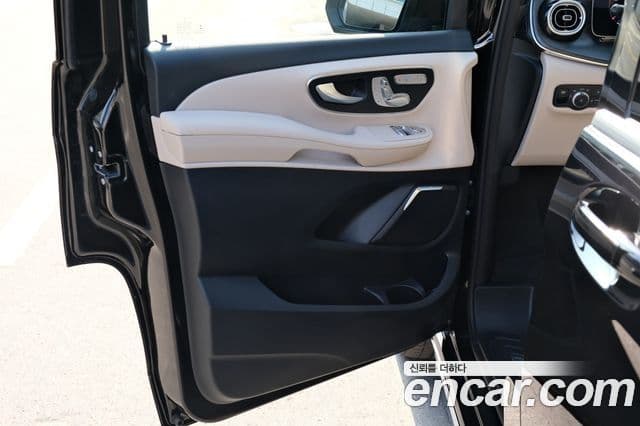 Mercedes-Benz V-класс W447, 2025 8