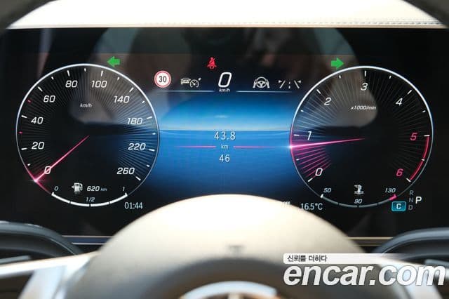 Mercedes-Benz V-класс W447, 2025 11