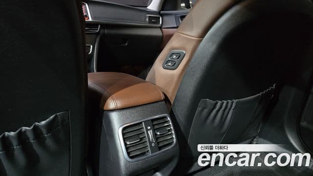 Kia K5 2세대 Noblesse, 2016 18