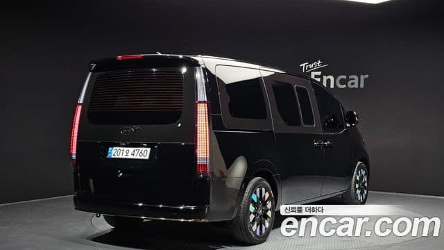 Hyundai Staria Inspiration, 2025 2