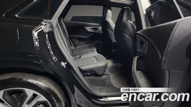 Audi Q8 (4M) Premium, 2025 12