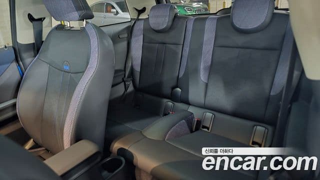 Mini Cooper C 4세대 Classic, 2025 12