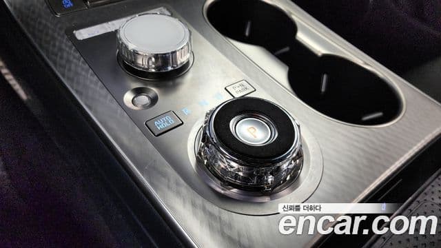 Genesis GV70, 2025 9