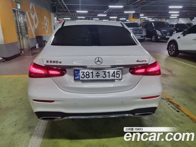 Mercedes-Benz E-класс W213 AMG Line, 2022 4