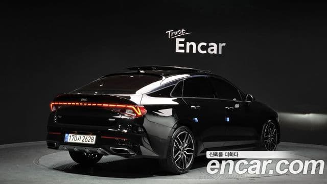 Kia K5 3세대 Signature, 2021 2