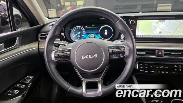 Kia K5 гибрид 3세대 Noblesse, 2022 13