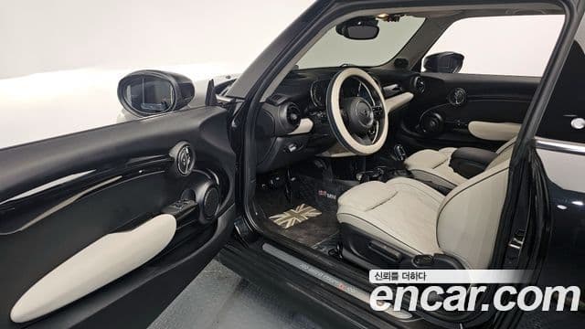 Mini Cooper S 3세대, 2023 10