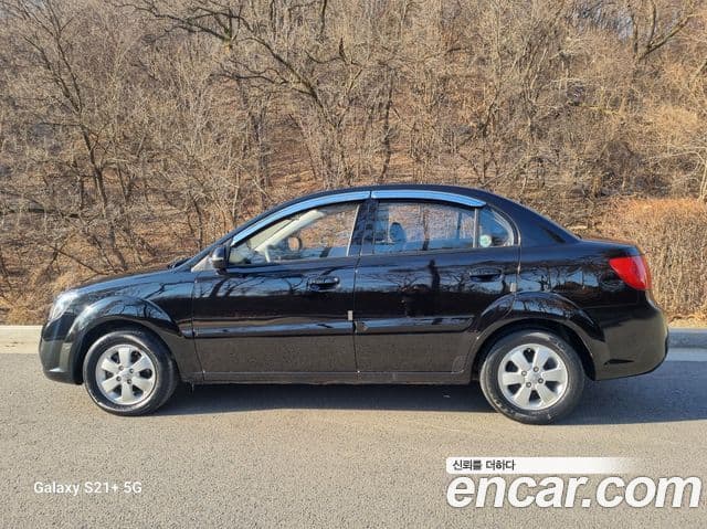 Kia Pride(новый кузов / новое поколение) 4DR 1.4 DOHC LX, 2010 3