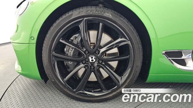 Bentley Continental GT 3세대 4.0 GT, 2022 все фото