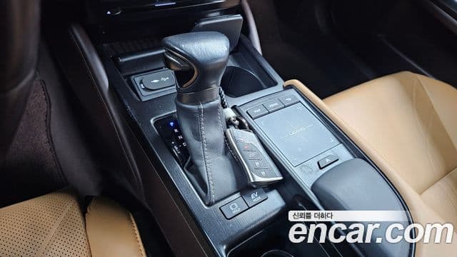 Lexus ES300h 7세대 Luxury, 2019 9