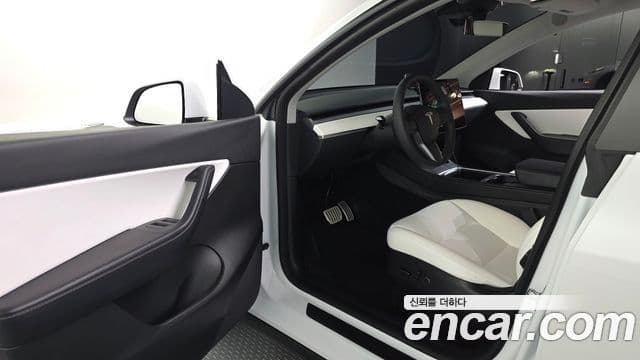 Tesla модель Y performance AWD, 2022 10