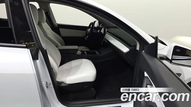 Tesla модель Y performance AWD, 2022 11