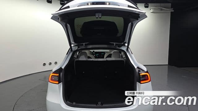 Tesla модель Y performance AWD, 2022 20