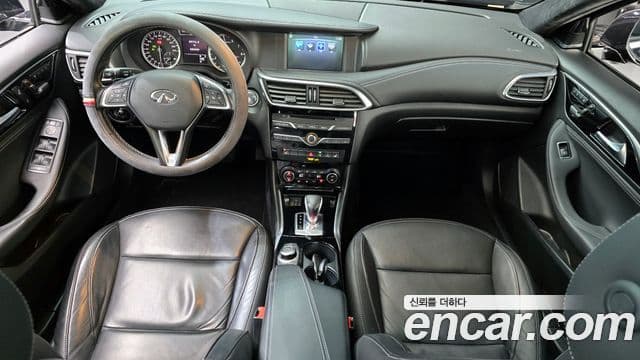 Infiniti QX30 2.0 Essential AWD, 2019 7