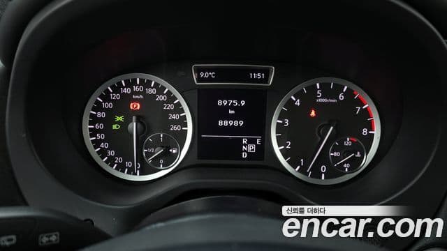 Infiniti QX30 2.0 Essential AWD, 2019 8