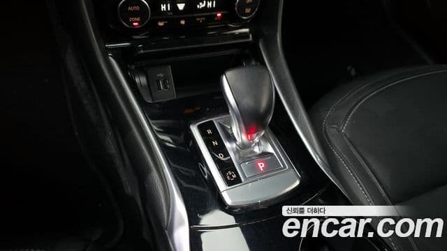 Infiniti QX30 2.0 Essential AWD, 2019 9