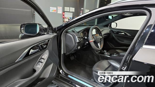 Infiniti QX30 2.0 Essential AWD, 2019 10